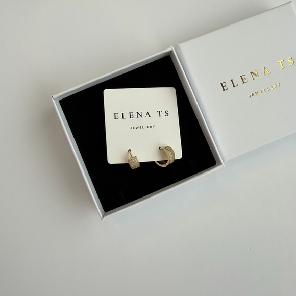 528 Gold Mini Hoops - Picture 3 of 4